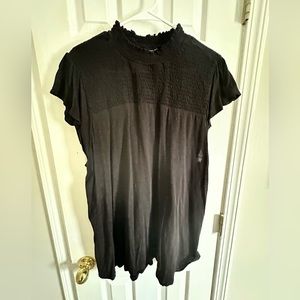 Torrid SZ 3 Black Mock Neck Short Sleeve Top EUC! Very Comfy! Great w Jeans!